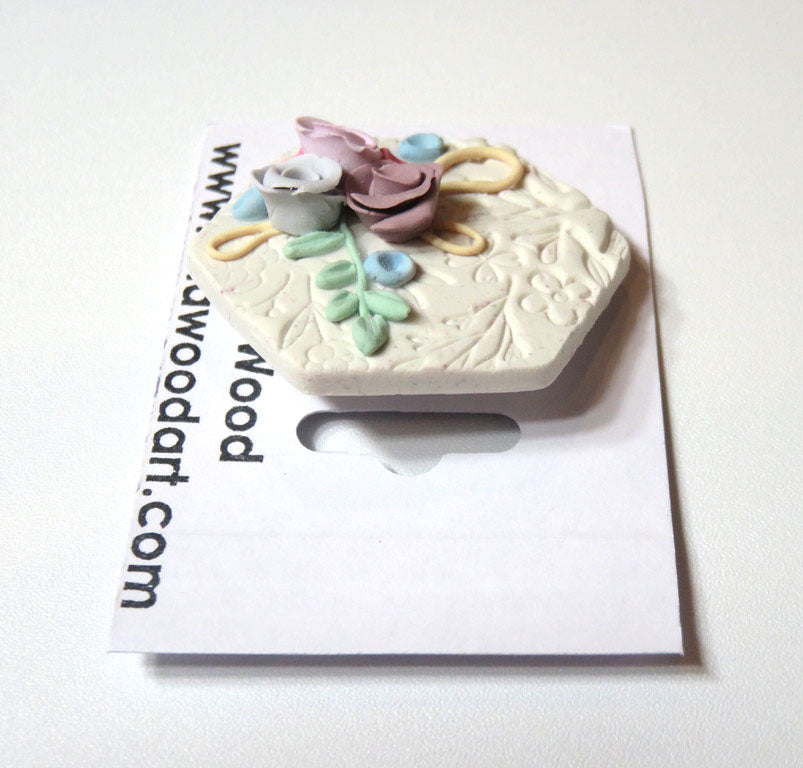 Clay Brooch (CB13)